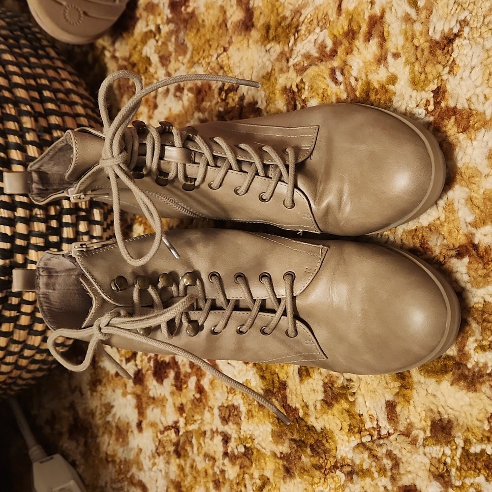 Loft lace up boots size 8